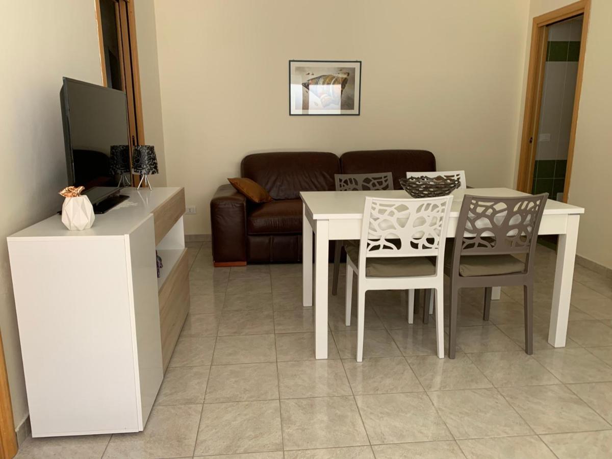 Appartamento In Villa A Policoro Buitenkant foto